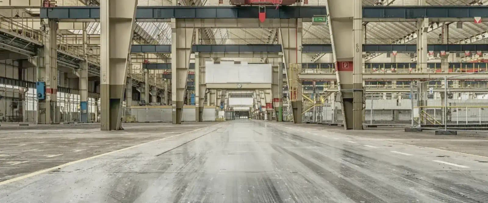 Industrial intake bay of the kind used for receiving aluminium dross and scrap